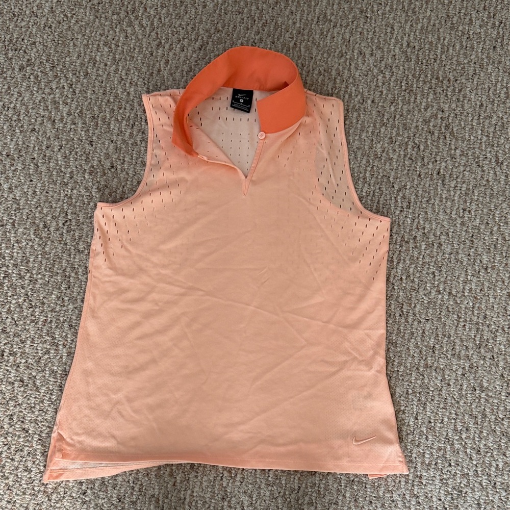 Nike Women’s Peach Sleeveless Golf Top with Coral Collar